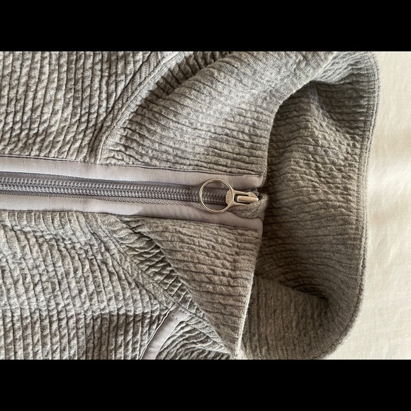 Lululemon Cozy Zip-Up - Picture 4 of 5